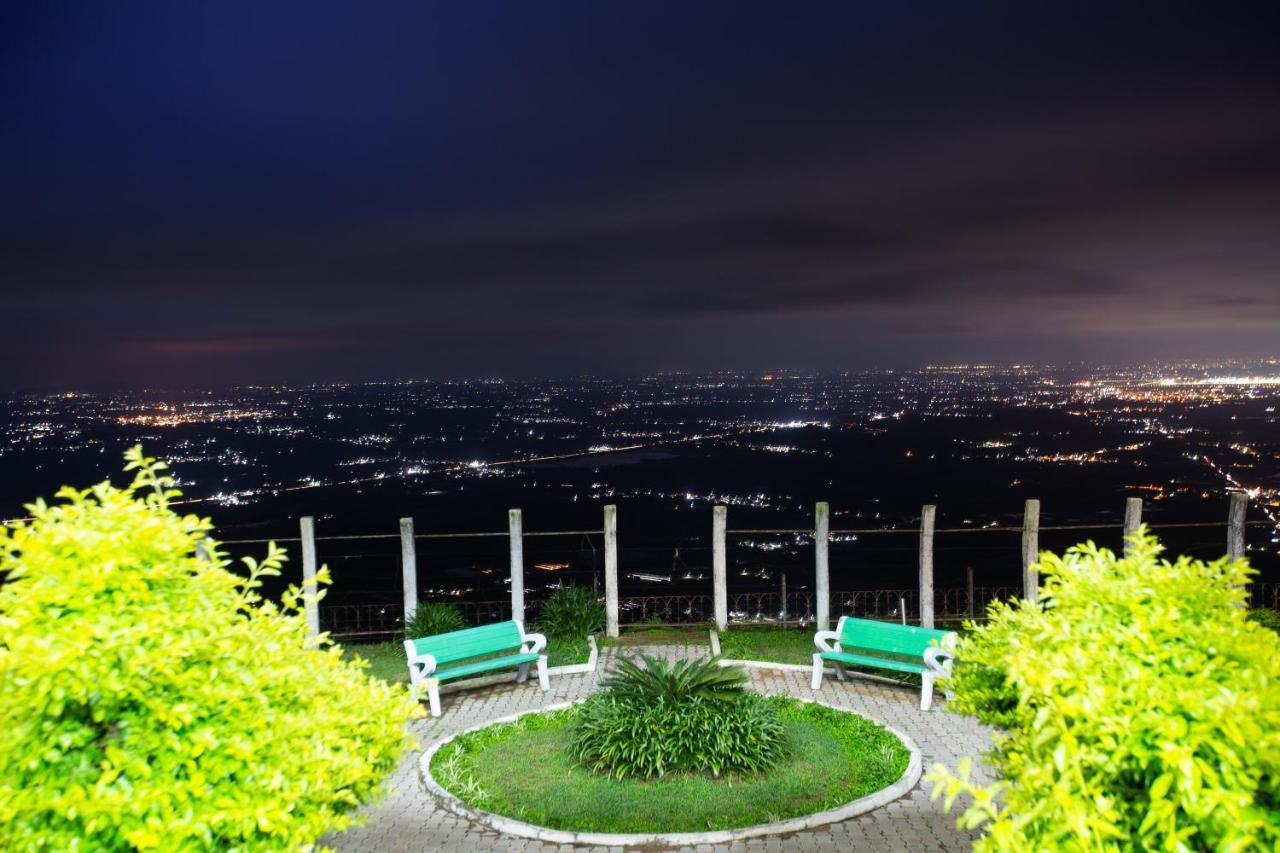 Kstdc Hotel Mayura Pine Top Nandi Hills Zewnętrze zdjęcie